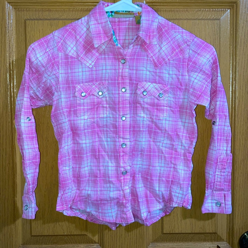 pink Wrangler used shirt. Size M(8) in girls.